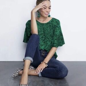 Cabi Purr Animal Print Blouse Green
& Black